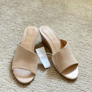 ANN TAYLOR sandals